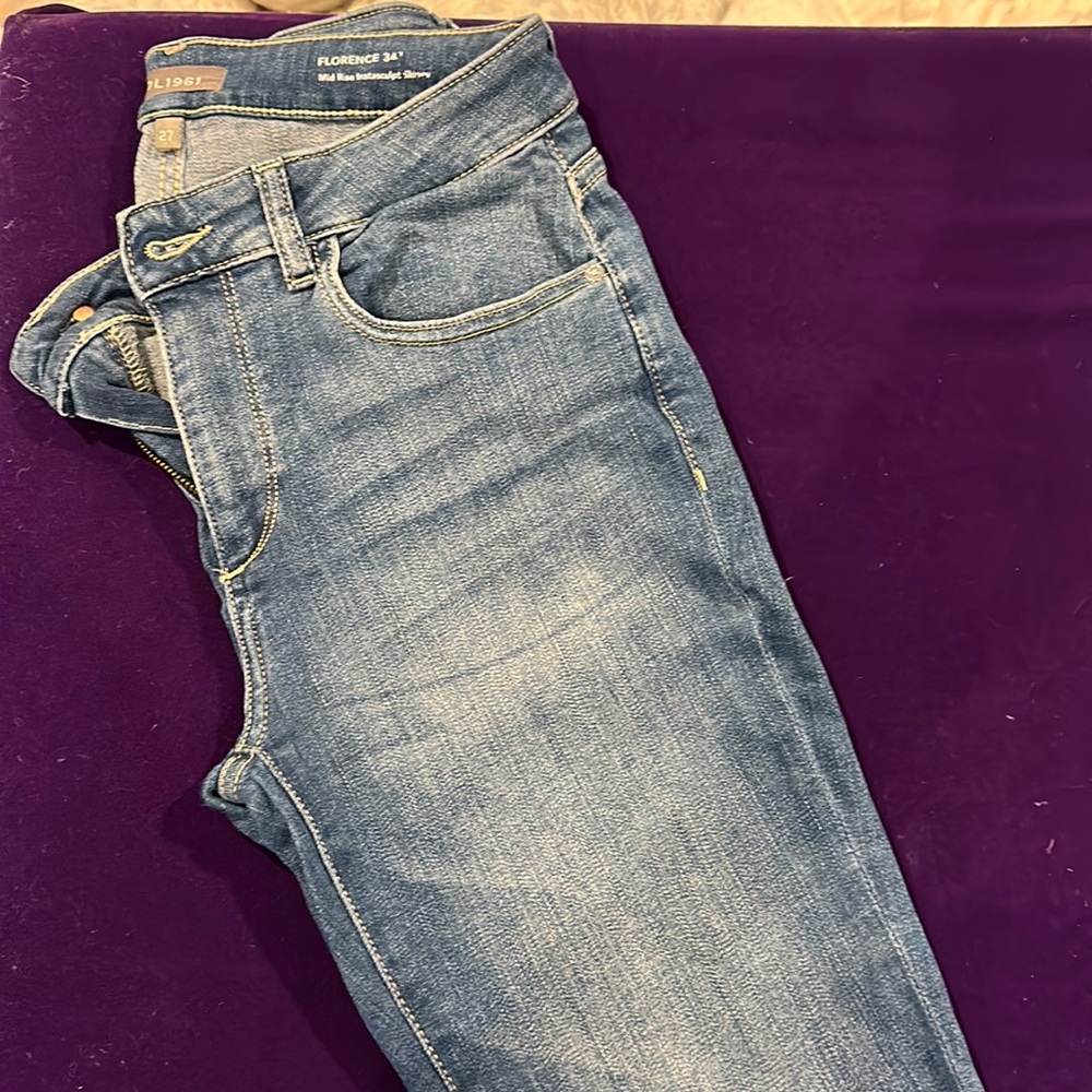 DL 1961 light wash mid rise skinny jeans